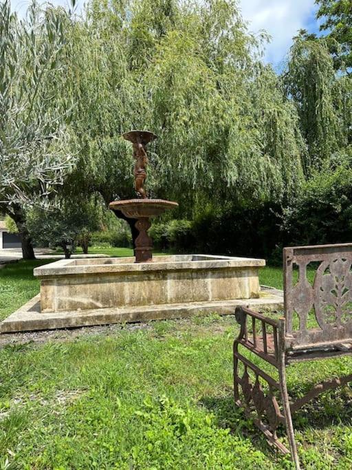 Villa Des Jacinthes Tarascon Exterior foto