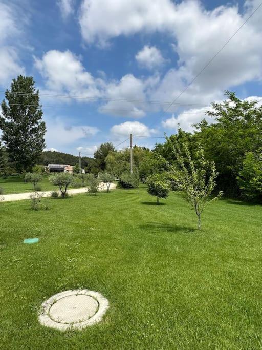 Villa Des Jacinthes Tarascon Exterior foto